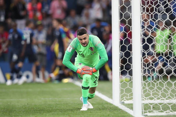 平衡场上竞 平衡场上竞